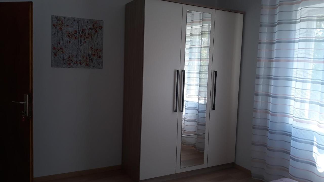 Mini Apartment Petra - Rooms Purple & Green With Kitchen And Garden Dubrovnik Exterior foto
