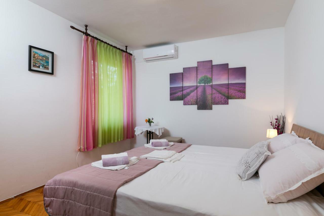 Mini Apartment Petra - Rooms Purple & Green With Kitchen And Garden Dubrovnik Exterior foto