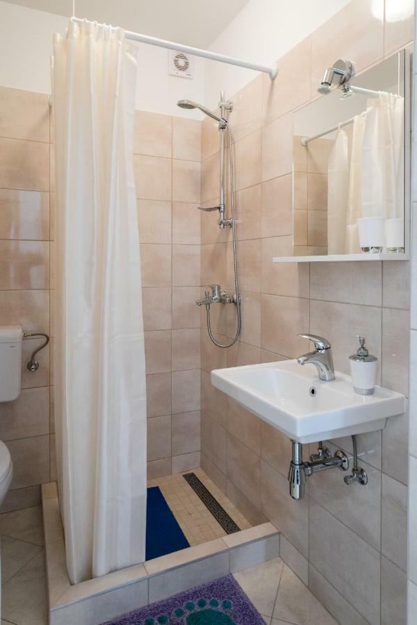Mini Apartment Petra - Rooms Purple & Green With Kitchen And Garden Dubrovnik Exterior foto